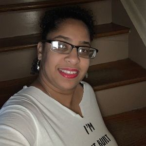 Meet your Posher, Yamil